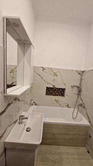 Proprietar Vand apartament zona centrala. - 7