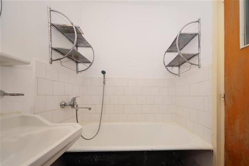 Inchiriez garsoniera decomandata si insorita - 10