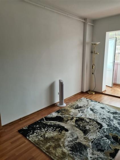 Garsoniera zona Onix - 5