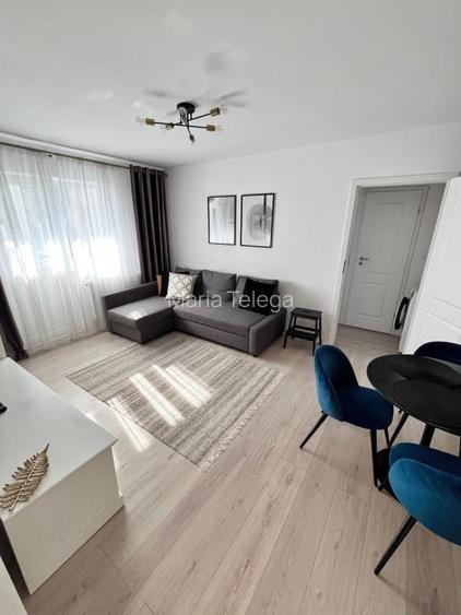 Apartament cu 2 camere semidecomandat în Florilor Apartament cu 2 camere semidecomandat în Florilor