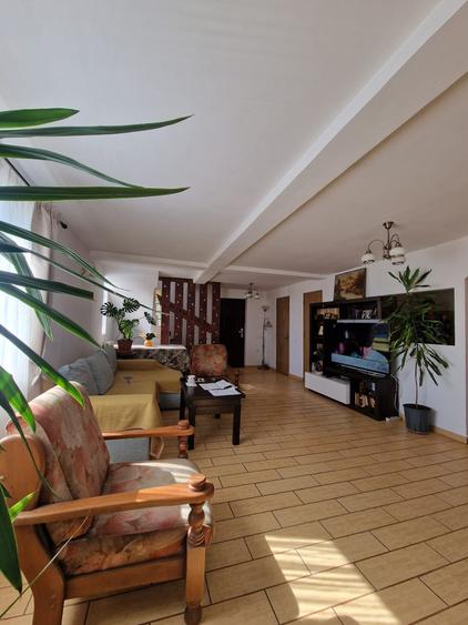 Casa de vanzare - Dobreni - Vidra - teren 2444 mp - intravilan - stradal/central - 11