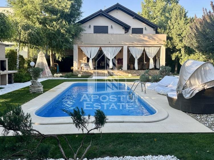 Casa impresionanta cu 5 camere si garaj, la intrare in Dumbravita - 1