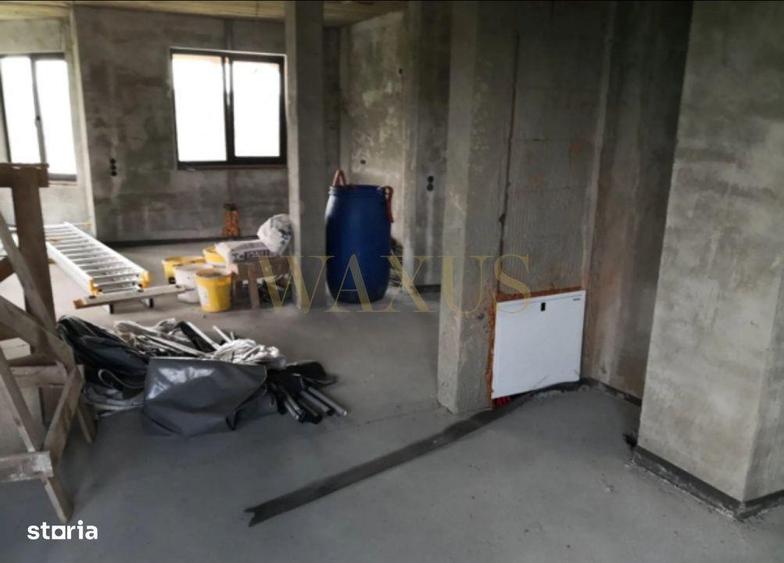 Casa cu 2 nivele,6 camere,70 arii de teren - 2