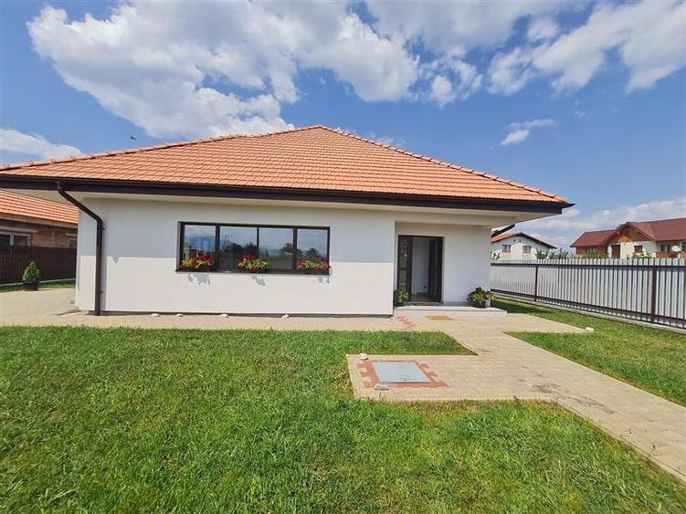 In stil mediteranean, curte proprie, 4 camere, terasa, pod mansardabil, Harman, - 23