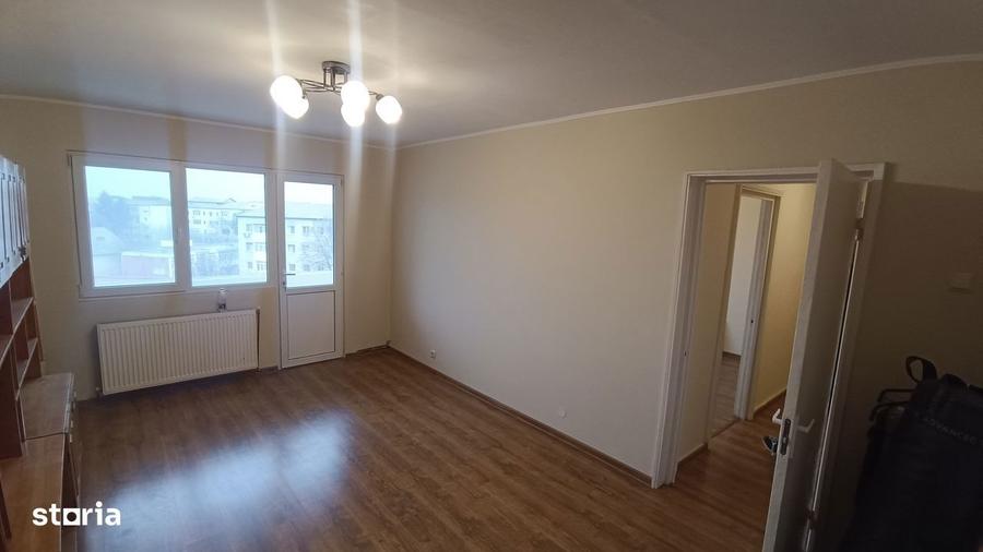 Apartament 3 Camere Decomandat - Zona Alecu Russo - 5
