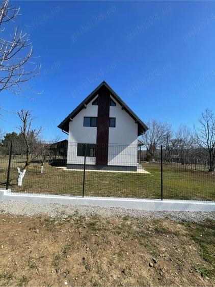 Casa de vanzare in Brebu, Prahova. - 2