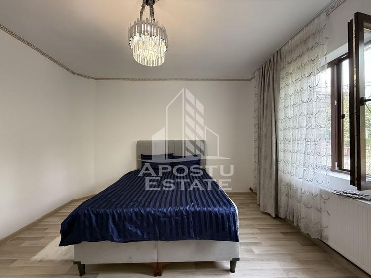Casa individuala pe 2 fronturi stradale, renovata complet, zona Plopi - 3