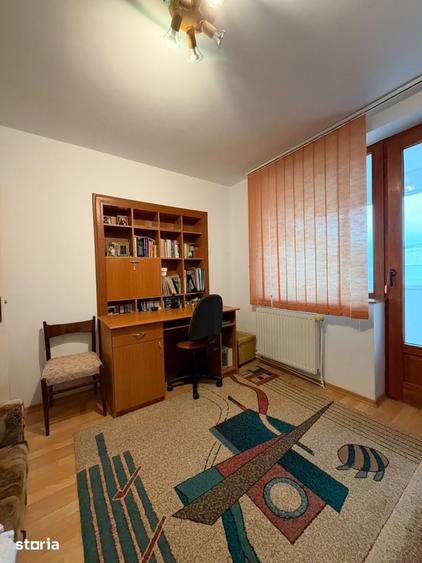 Apartament cu 3 camere decomandat în Ultracentral