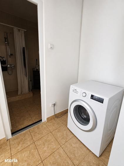 Apartament cu 3 camere semidecomandat în Cug