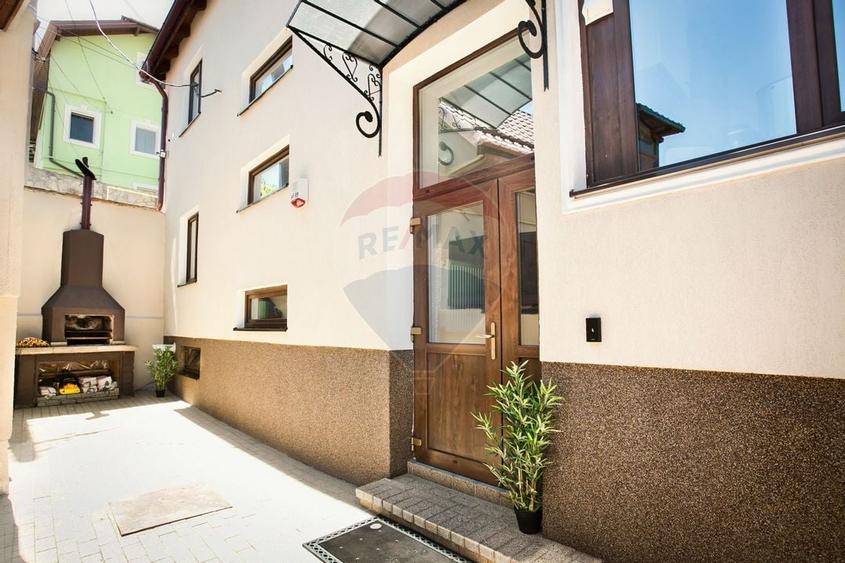 Casa cu 5 studiouri independente, terasa rooftop, vedere montana - 51