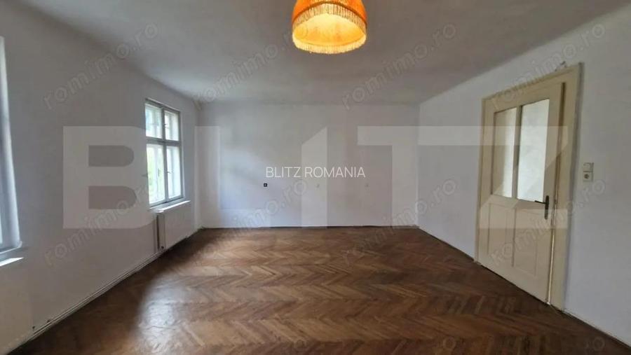 Apartament in casa, cu intrare si curte individuala, beci, pod, zona Mall Afi