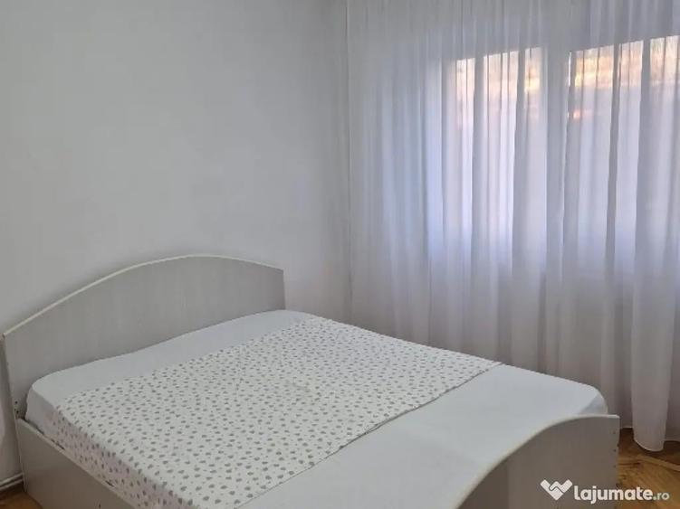 Vand apartament doua camere central - 8