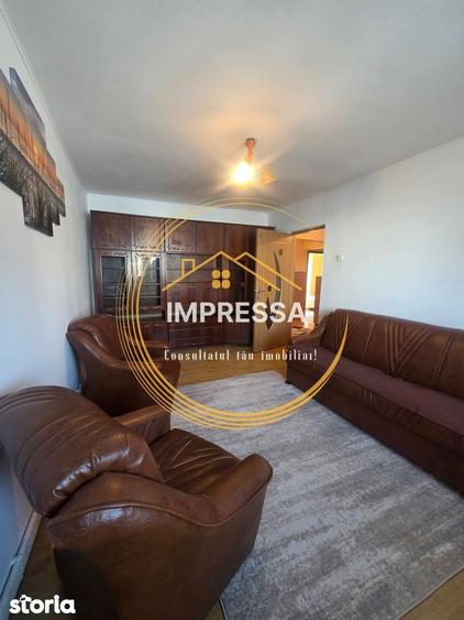 Se vinde apartament 4 camere, pozi?ie foarte buna 91.0000e etaj 2 - 5