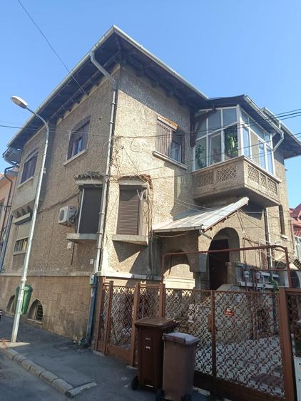 Casă cu 2 camere în Gara de Nord Casă cu 2 camere în Gara de Nord