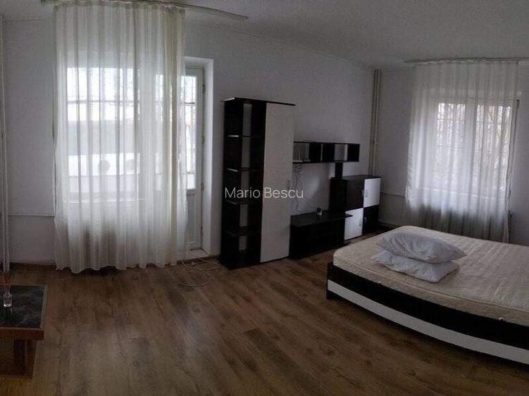 Piata Sudului Garsoniera 40mp mobilat utilat