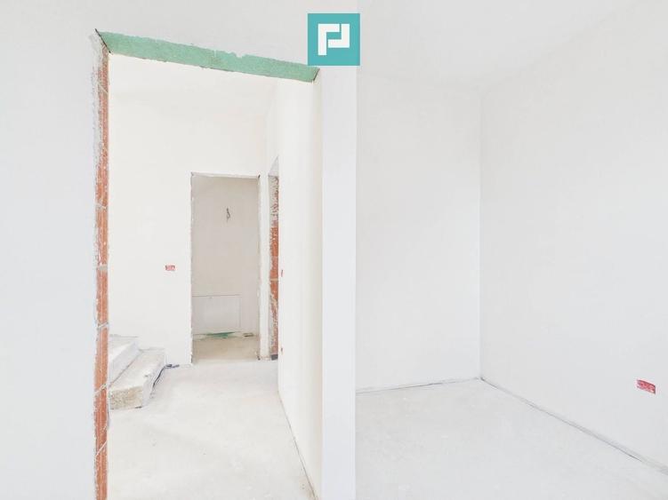 Duplex luminos 101 mp utili, teren 350mp în Covaci - 8