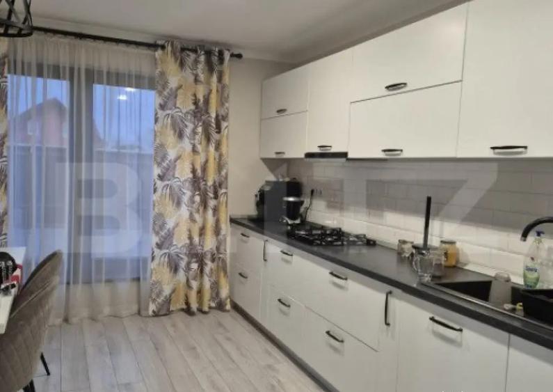 Exclusivitate! Casa de vanzare, cu 6 camere, 155 mp, zona Un - 17