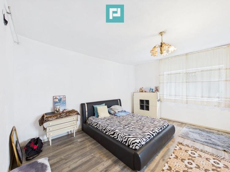 Casă cu 7 camere, teren generos in  Vladimirescu - 2