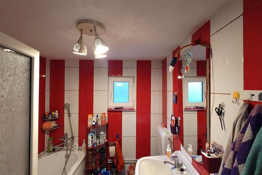 Casa renovata cu acces usor, langa padure - 6