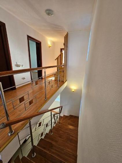 Proprietar, vila deosebită în zona de nord a Bucureștiului, pentru rezidentă sau afacere - 1