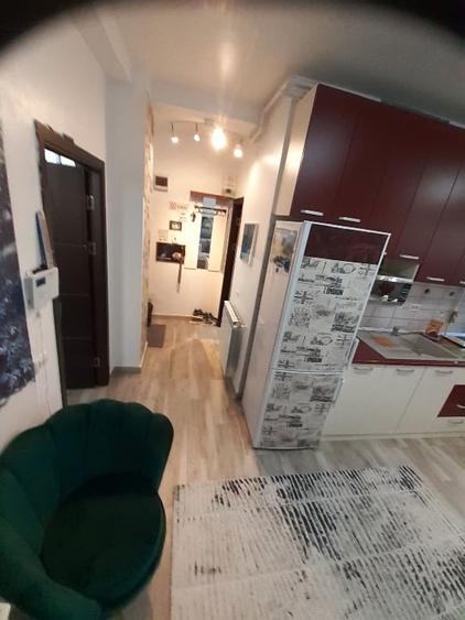 Apartament cu 2 camere decomandat, mobilat în Tomis Nord