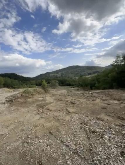 Teren intravilan ocnele mari / 8 min de oras / 1700 m2 - 4