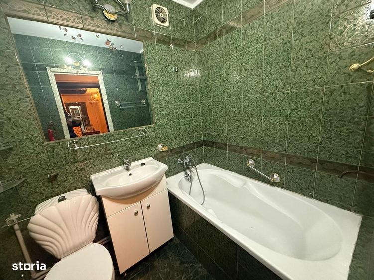 APARTAMENT 3 CAMERE DECOMANDAT BLOC REABILITAT CENTRALA TERMICA - 1