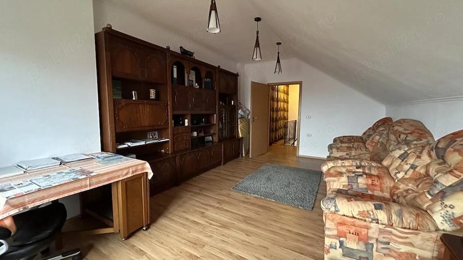 Casa de vanzare in Mosni?a Noua, cartier Europa. - 9