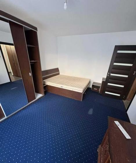 Apartament 4 camere, decomandat, 1 Decembrie 1918 - 4