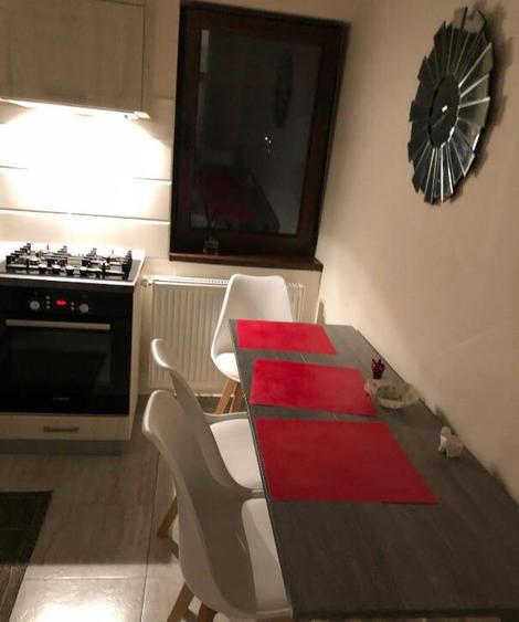 Apartament 3 camere, decomandat - zona Tractorul - 2