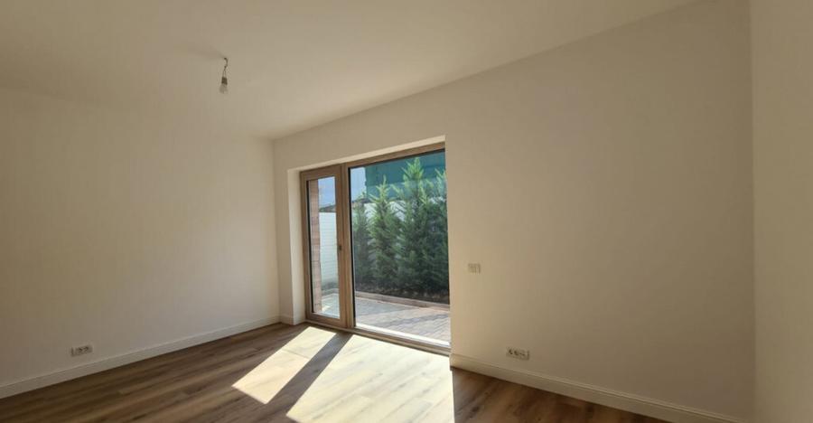 Imobil nou -Afacere,Birouri - 1