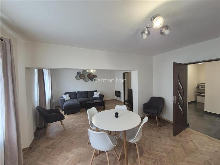 Oportunitate investitie,  4 apartamente la casa, Noua