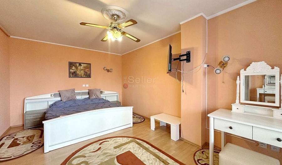 Zona centrala - suprafata generoasa - 13