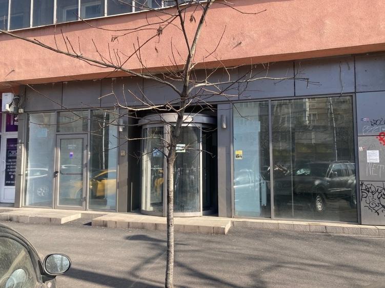 Spatiu comercial de inchiriat Calea Mosilor 262 - 2