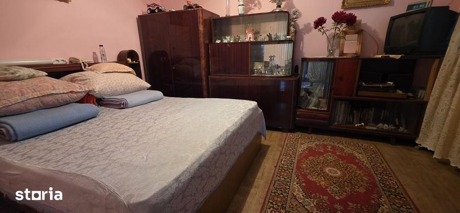 Casă cu 3 camere cu Teren 1500 Mp în Sălard