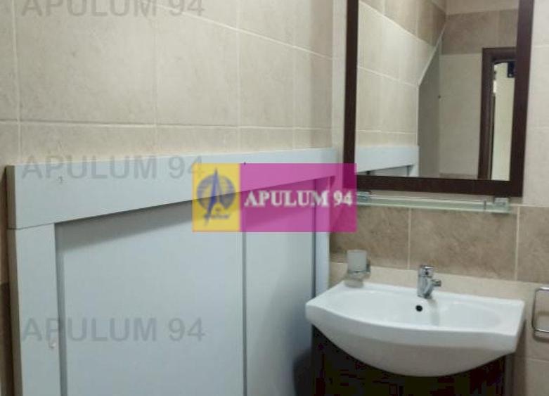 Casă individuală cu 5 camere decomandat cu Canalizare în Mușcel