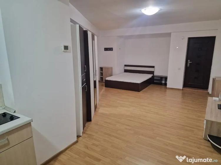 Garsonieră în Cornișa