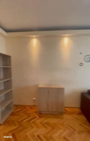 Apartament cu 4 camere decomandat în Mărăști