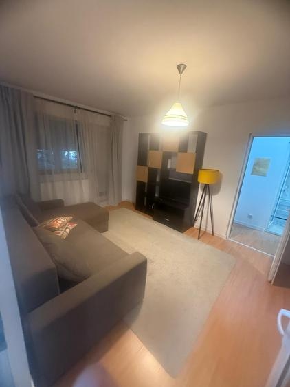 Apartament cu 2 camere semidecomandat în Drumul Taberei