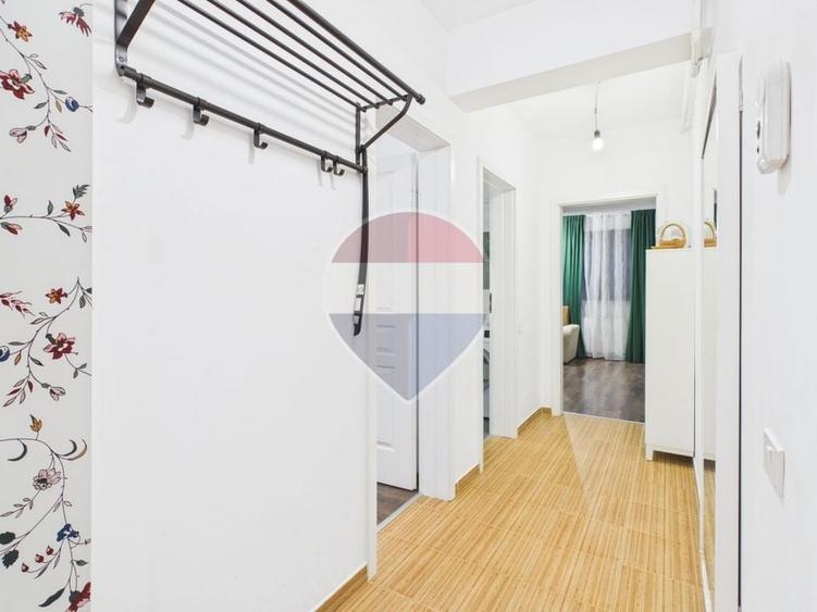 Apartament cu 2 camere semidecomandat, mobilat în Vest