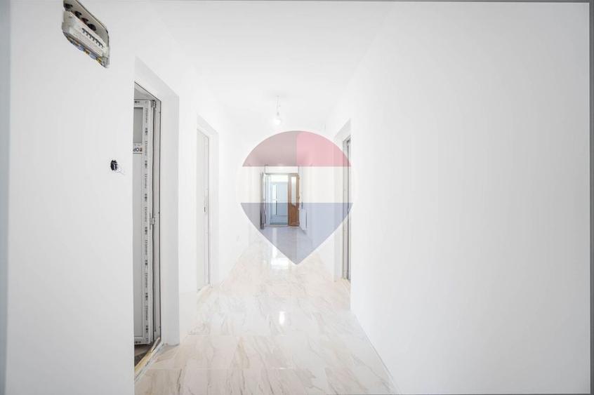 Hotel/Pensiune, de 377.5 mp, în Plaiul Foii