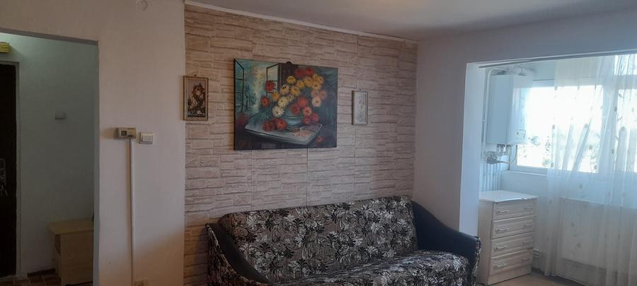 Apartament cu 2 camere semidecomandat în Exterior Vest