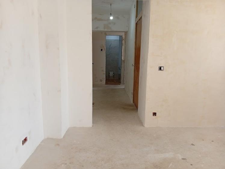 Apartament cu 2 camere decomandat în Drumul Taberei
