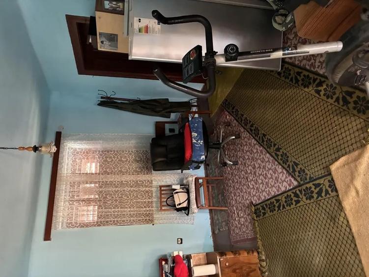 Casă cu 3 camere în Central