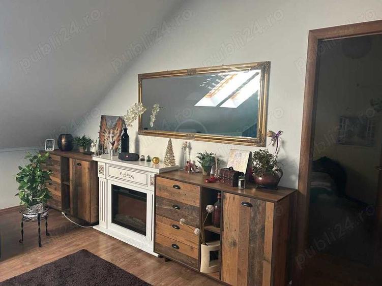 Apartament cu 3 camere semidecomandat în Florești