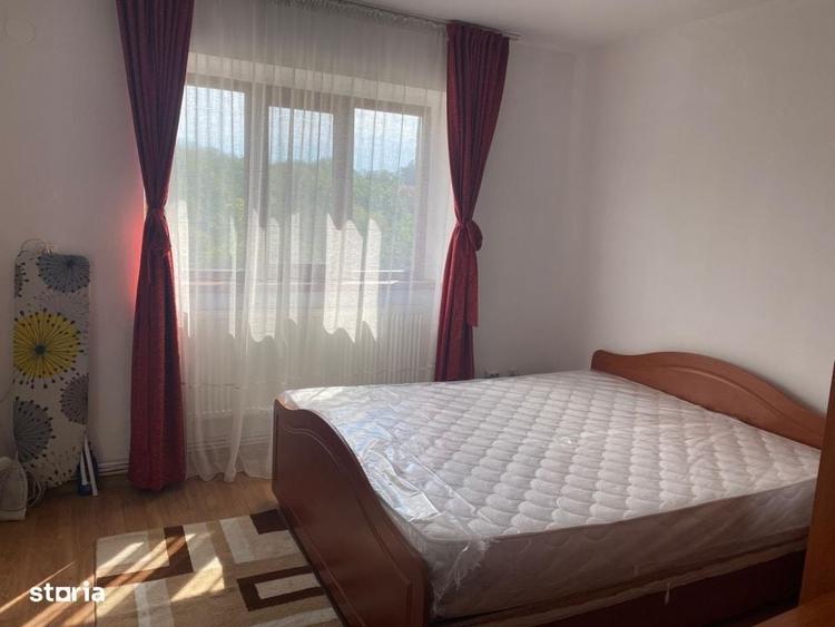Apartament cu 2 camere semidecomandat în 1 Mai