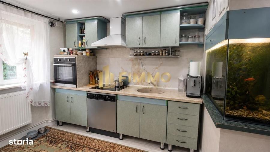 Apartament cu 3 camere decomandat în Burdujeni