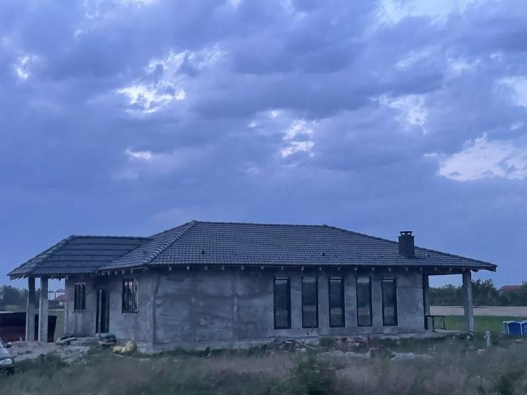 Casă cu 3 camere în Cionchești
