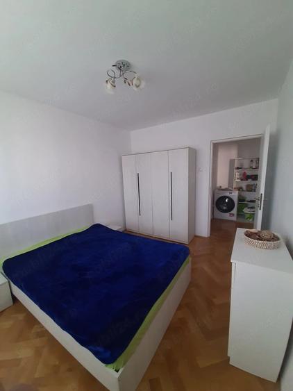 Apartament cu 2 camere semidecomandat în Berceni