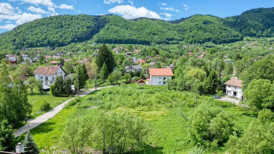Teren Construcții intravilan de 2797 mp, în Bran